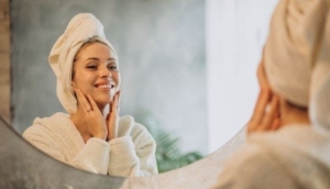 6 thói quen chăm sóc da mà các bác sĩ da liễu luôn tránh xa