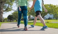 Chỉ đi bộ vào cuối tuần có đủ để cải thiện sức khỏe