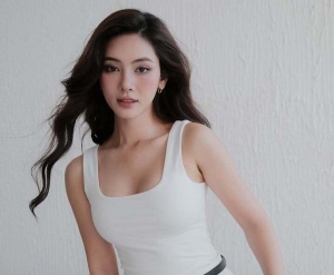 Đinh Ngọc Anh gây chú ý trong vai người tình của ông trùm phim 