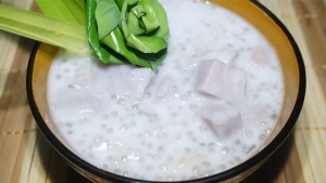 Thực đơn hàng ngày: Chè khoai môn bột báng