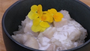 Thực đơn hàng ngày: Chè khoai môn nước cốt 