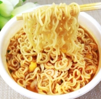 Cảnh báo sai lầm khi ăn mì gói nguy hại đến sức khỏe