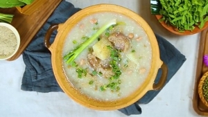 Thực đơn hàng ngày: Cháo đuôi bò