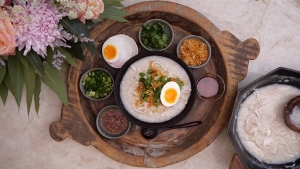 Thực đơn hàng ngày: Cháo gà xé phay