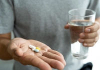 Nhịn “yêu” 7 ngày giúp testosterone tăng 145%? Bác sĩ chỉ ra 3 cách tốt hơn