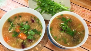 Thực đơn hàng ngày: Cháo sườn rau củ
