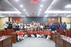 Thế hệ trẻ Khoa Chủ nghĩa xã hội khoa học toả sáng tại cuộc thi học thuật “Sắc đỏ tiên phong”